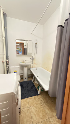 Продам трехкомнатную (3-комн.) квартиру, Парковая ул, 20к2, Санкт-Петербург г