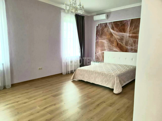 Продам дом, Октябрьская ул, 123а, Азовская ст-ца, 0 км от города