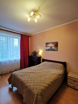 Продам двухкомнатную (2-комн.) квартиру, Непокорённых пр-кт, 49к2, Санкт-Петербург г