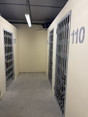 Продам многокомнатную квартиру, Архитектора Власова ул, 6, Москва г