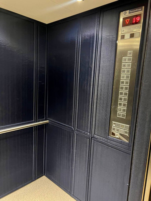 Продам трехкомнатную (3-комн.) квартиру, Архитектора Власова ул, 6, Москва г