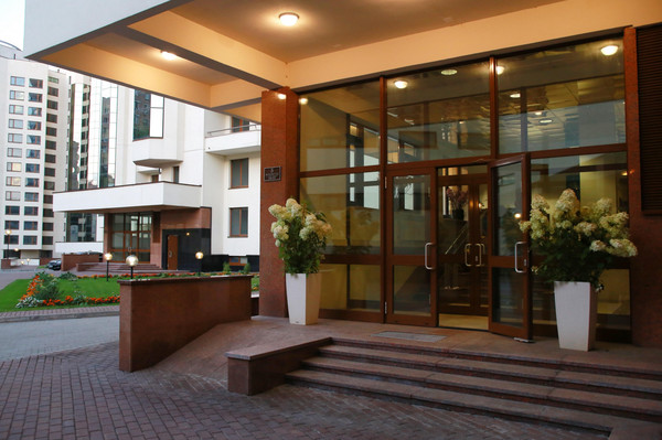 Продам трехкомнатную (3-комн.) квартиру, Архитектора Власова ул, 6, Москва г