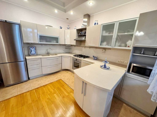 Продам двухкомнатную (2-комн.) квартиру, Чистопольская ул, 20/12, Казань г