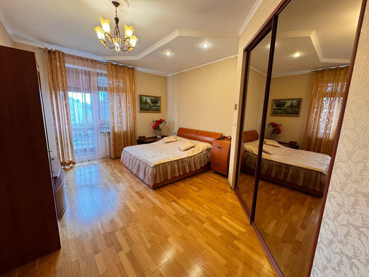 Продам двухкомнатную (2-комн.) квартиру, Чистопольская ул, 20/12, Казань г