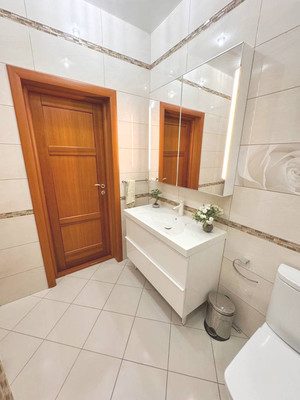 Продам двухкомнатную (2-комн.) квартиру, Чистопольская ул, 20/12, Казань г