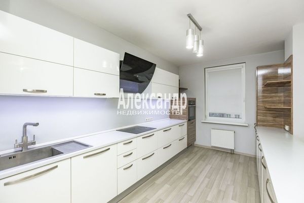 Продам трехкомнатную (3-комн.) квартиру, Гжатская ул, 22к3, Санкт-Петербург г