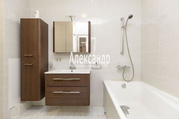 Продам трехкомнатную (3-комн.) квартиру, Гжатская ул, 22к3, Санкт-Петербург г