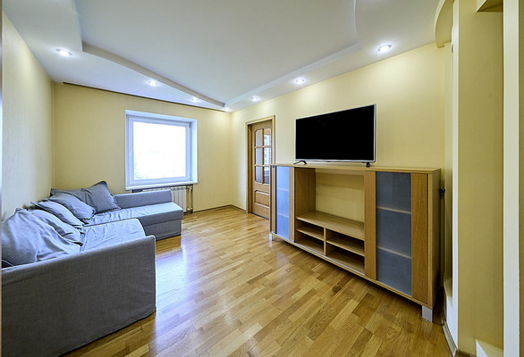 Продам трехкомнатную (3-комн.) квартиру, Джона Рида ул, 7Ак3, Санкт-Петербург г