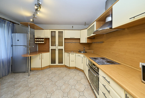 Продам трехкомнатную (3-комн.) квартиру, Джона Рида ул, 7Ак3, Санкт-Петербург г