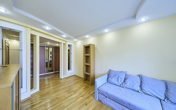 Продам трехкомнатную (3-комн.) квартиру, Джона Рида ул, 7Ак3, Санкт-Петербург г