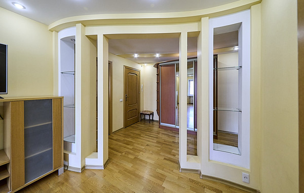 Продам трехкомнатную (3-комн.) квартиру, Джона Рида ул, 7Ак3, Санкт-Петербург г