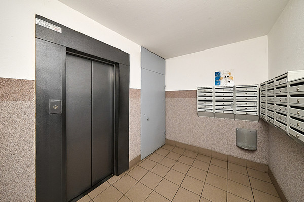 Продам трехкомнатную (3-комн.) квартиру, Джона Рида ул, 7Ак3, Санкт-Петербург г