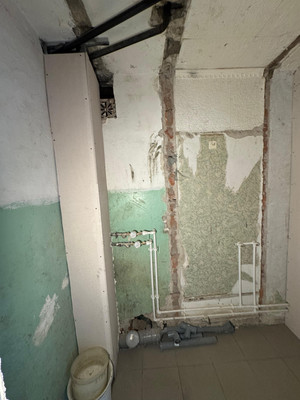 Продам комнату в 5-комн. квартире, Аллея Труда ул, 58, Комсомольск-на-Амуре г