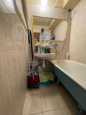 Продам двухкомнатную (2-комн.) квартиру, Чертановская ул, 8к1, Москва г