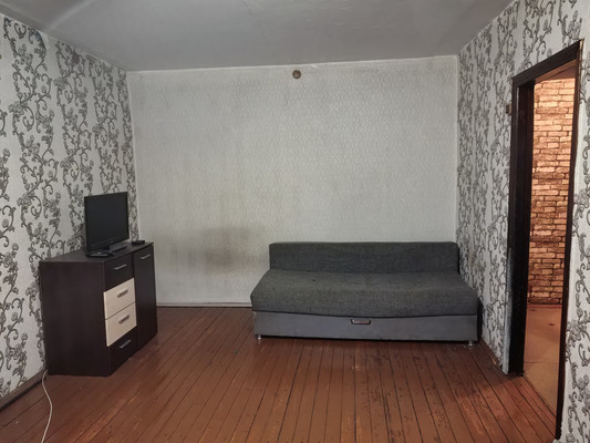 Продам однокомнатную (1-комн.) квартиру, Ленина ул, 8, Черемхово г