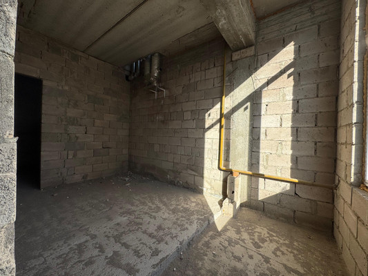 Продам двухкомнатную (2-комн.) квартиру, Мовсисяна ул, 15, Нальчик г