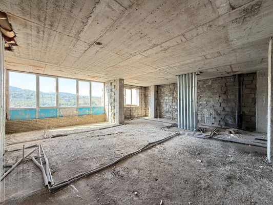 Продам трехкомнатную (3-комн.) квартиру, Атажукина ул, 14, Нальчик г