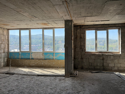 Продам трехкомнатную (3-комн.) квартиру, Атажукина ул, 14, Нальчик г