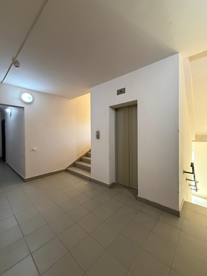 Продам трехкомнатную (3-комн.) квартиру, Атажукина ул, 14, Нальчик г