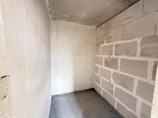 Продам однокомнатную (1-комн.) квартиру, Атажукина ул, 12к1, Нальчик г