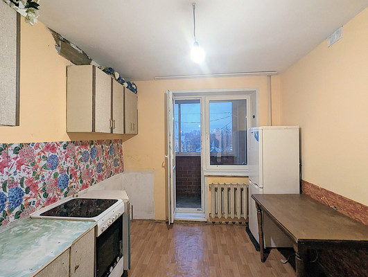 Продам двухкомнатную (2-комн.) квартиру, Школьная ул, 35А, Быково п