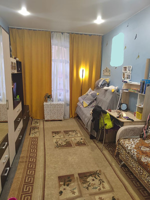 Продам комнату в 9-комн. квартире, Тульская ул, 7А, Санкт-Петербург г