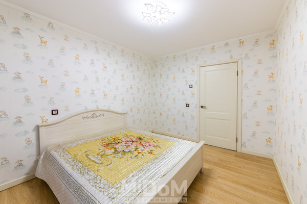 Продам многокомнатную квартиру, Большевиков пр-кт, 13к3 литера М, Санкт-Петербург г