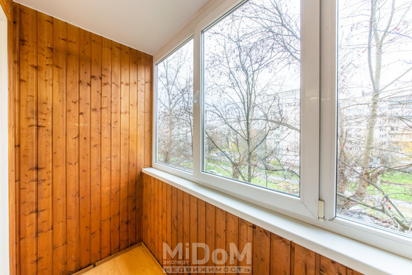 Продам многокомнатную квартиру, Большевиков пр-кт, 13к3 литера М, Санкт-Петербург г