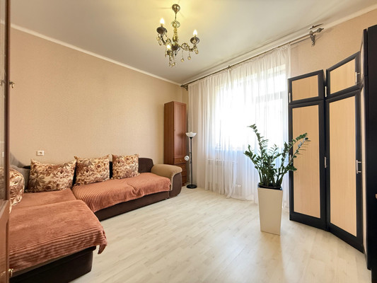 Продам двухкомнатную (2-комн.) квартиру, Хужокова ул, 145кг, Нальчик г