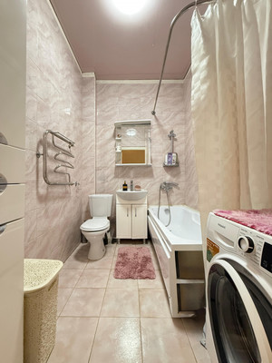 Продам двухкомнатную (2-комн.) квартиру, Хужокова ул, 145кг, Нальчик г