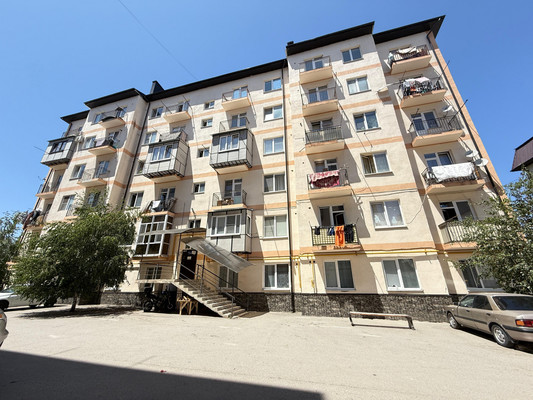 Продам двухкомнатную (2-комн.) квартиру, Хужокова ул, 145кг, Нальчик г