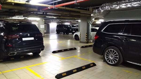 Продам двухкомнатную (2-комн.) квартиру, Большая Садовая ул, 5к1, Москва г