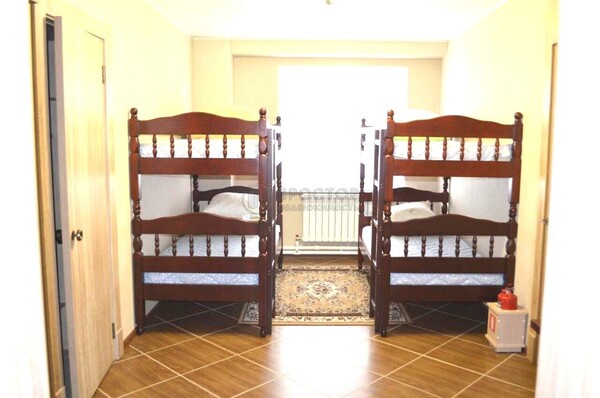 Продам коммерческое помещение 1 001,2 м2, 59 Мехколонна ул, 35, Кубинка г