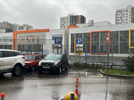 Продам двухкомнатную (2-комн.) квартиру, Липовый парк ул, 7, Коммунарка п