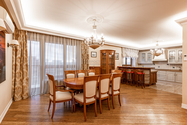 Продам трехкомнатную (3-комн.) квартиру, Кастанаевская ул, 24, Москва г