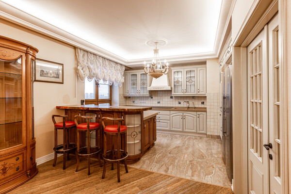 Продам трехкомнатную (3-комн.) квартиру, Кастанаевская ул, 24, Москва г