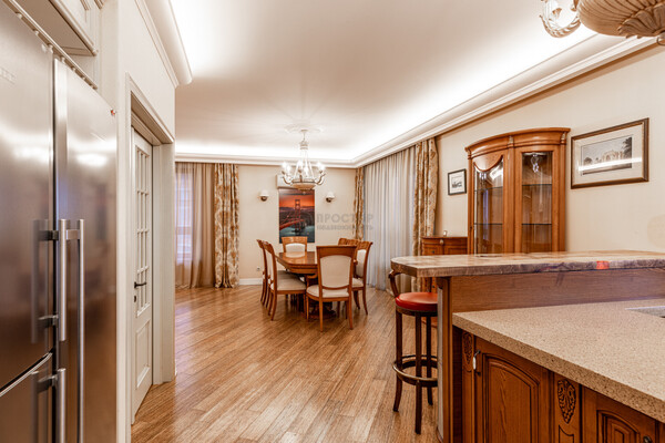 Продам трехкомнатную (3-комн.) квартиру, Кастанаевская ул, 24, Москва г