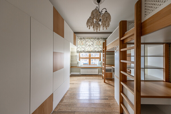 Продам трехкомнатную (3-комн.) квартиру, Кастанаевская ул, 24, Москва г