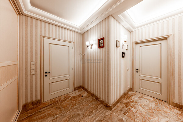 Продам трехкомнатную (3-комн.) квартиру, Кастанаевская ул, 24, Москва г