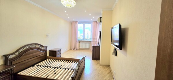 Продам трехкомнатную (3-комн.) квартиру, Союзный пр-кт, 22, Москва г