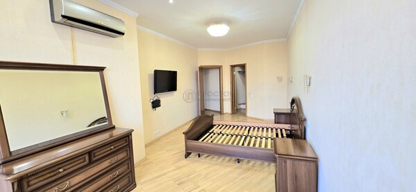 Продам трехкомнатную (3-комн.) квартиру, Союзный пр-кт, 22, Москва г