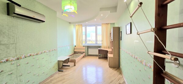 Продам трехкомнатную (3-комн.) квартиру, Союзный пр-кт, 22, Москва г