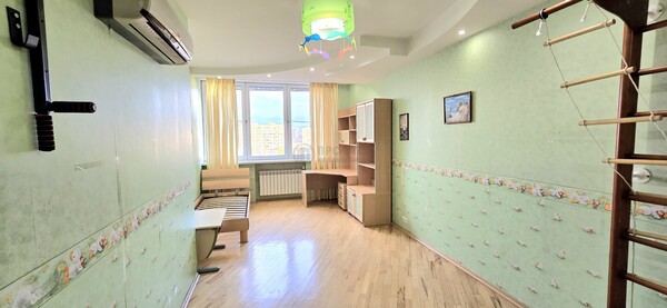 Продам трехкомнатную (3-комн.) квартиру, Союзный пр-кт, 22, Москва г