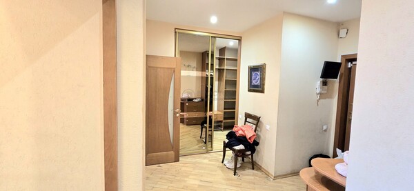 Продам трехкомнатную (3-комн.) квартиру, Союзный пр-кт, 22, Москва г