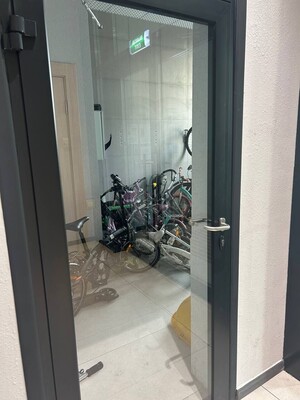 Продам двухкомнатную (2-комн.) квартиру, Аминьевское ш, 4Дк3литА, Москва г