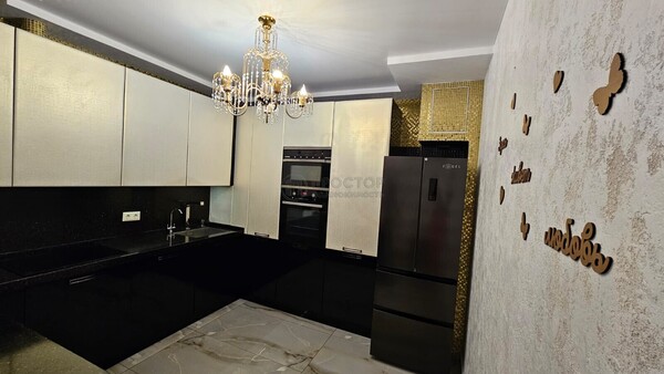 Продам трехкомнатную (3-комн.) квартиру, Адмиральская ул, 6с1, Грибки д