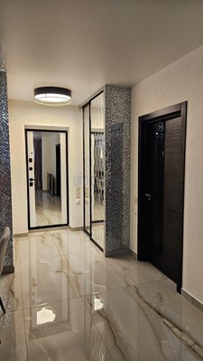 Продам трехкомнатную (3-комн.) квартиру, Адмиральская ул, 6с1, Грибки д