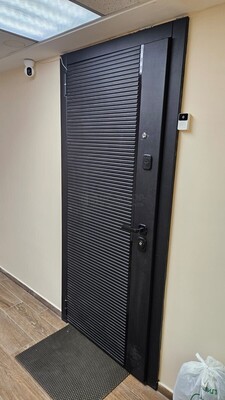 Продам трехкомнатную (3-комн.) квартиру, Адмиральская ул, 6с1, Грибки д