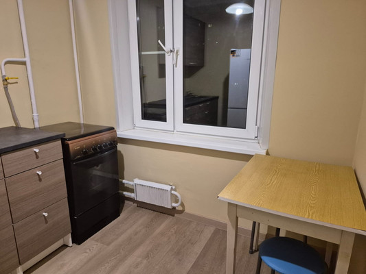 Сдам двухкомнатную (2-комн.) квартиру, Профсоюзная ул, 140к3, Москва г