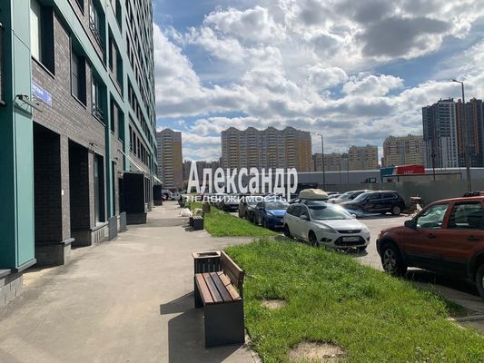 Сдам торговое помещение 45 м2, Плесецкая ул, 24, Санкт-Петербург г